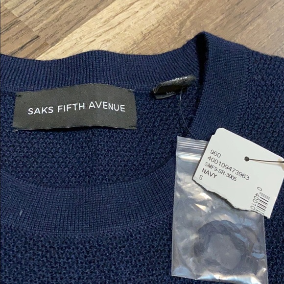 Saks Fifth Avenue Navy blue crewneck sweater - Picture 3 of 12